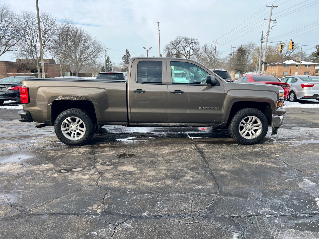 Chevrolet Silverado 1500 4WD Double Cab 143.5" LT w/1LT 2014
