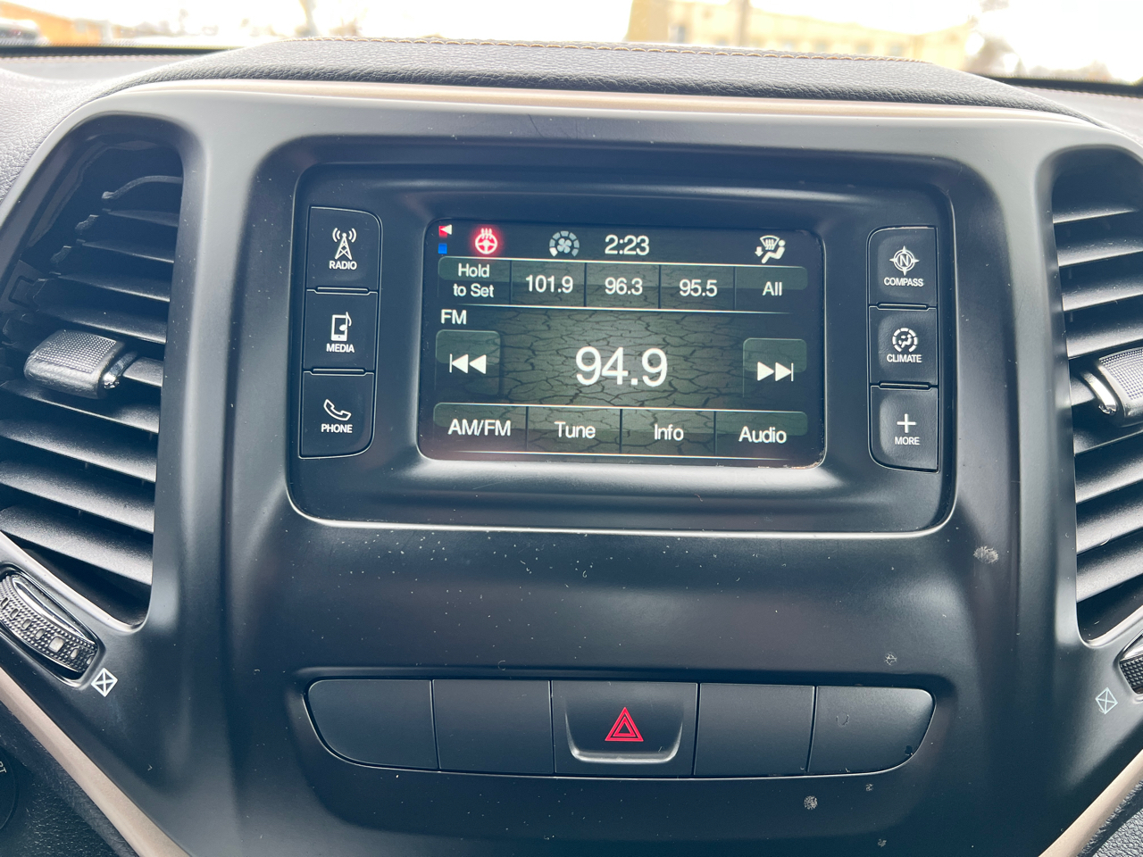 Jeep Cherokee 4WD 4dr Latitude 2015