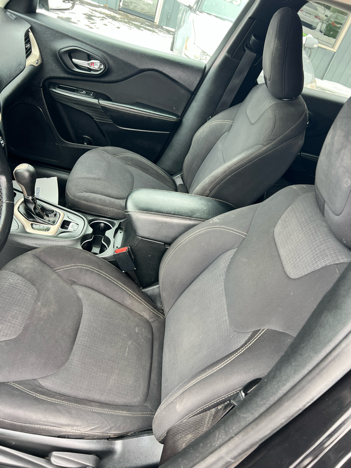 Jeep Cherokee 4WD 4dr Latitude 2015