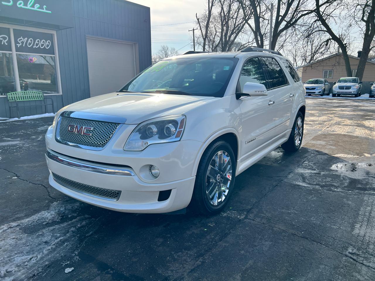 GMC Acadia AWD 4dr Denali 2011