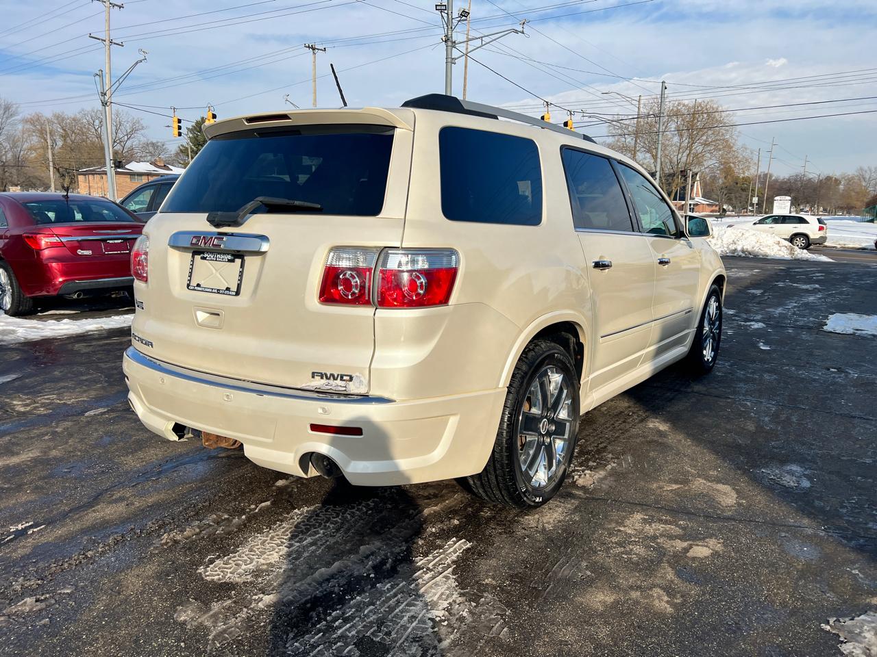 GMC Acadia AWD 4dr Denali 2011