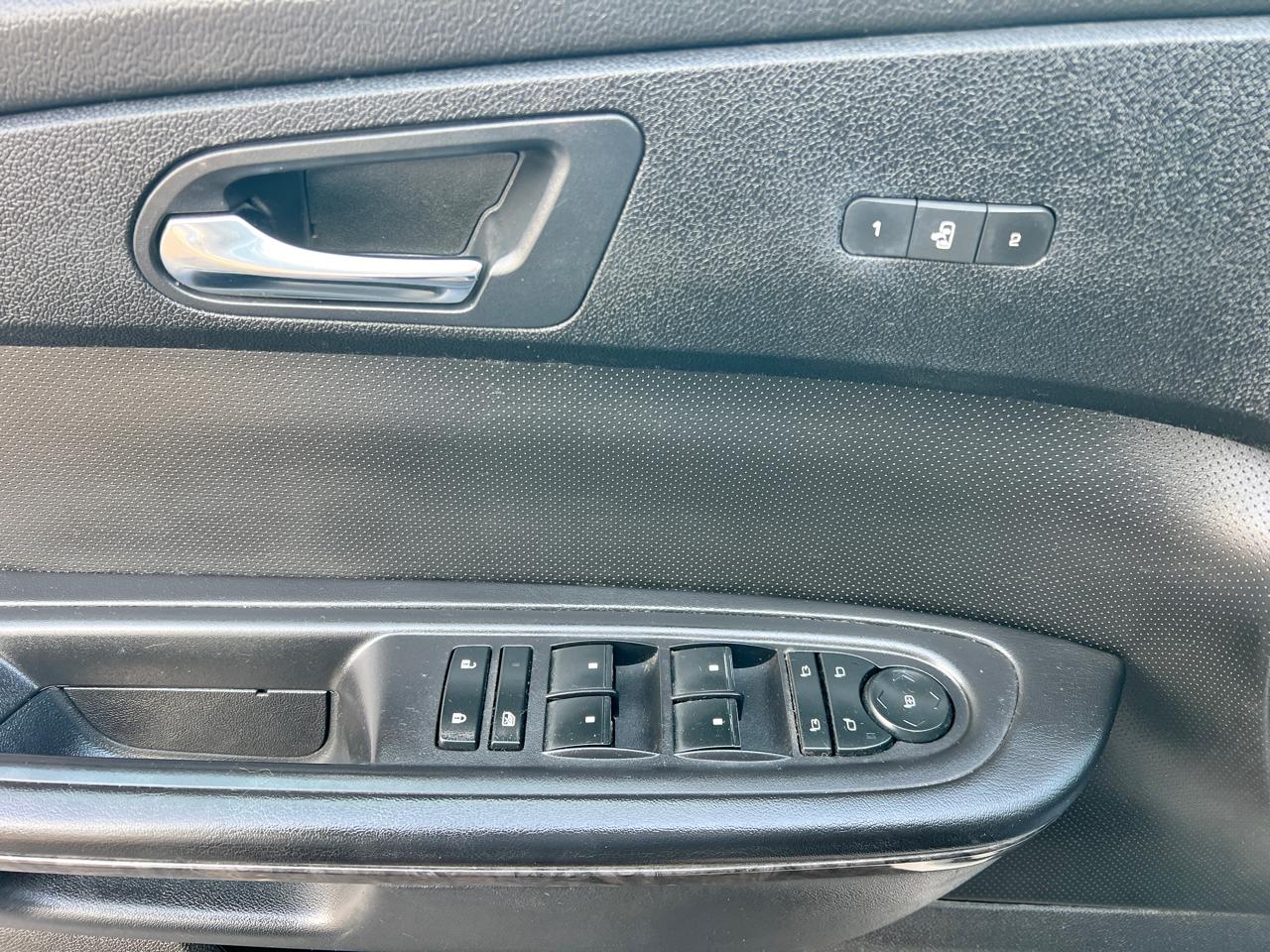 GMC Acadia AWD 4dr Denali 2011