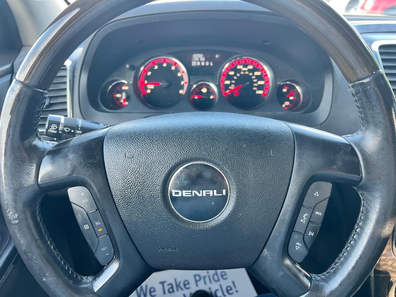 GMC Acadia AWD 4dr Denali 2011