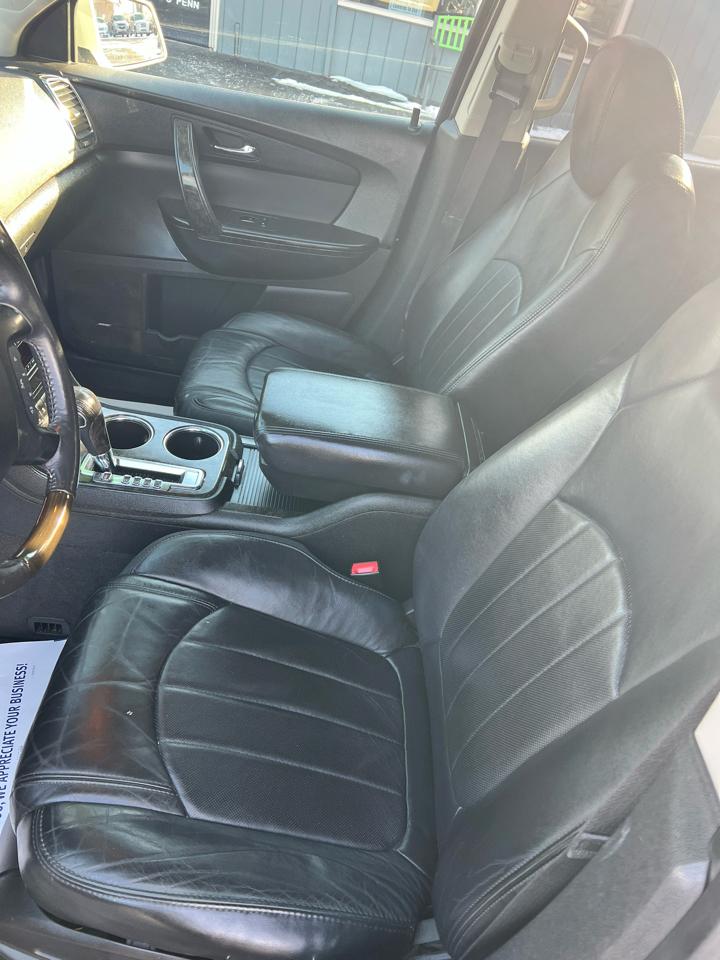 GMC Acadia AWD 4dr Denali 2011