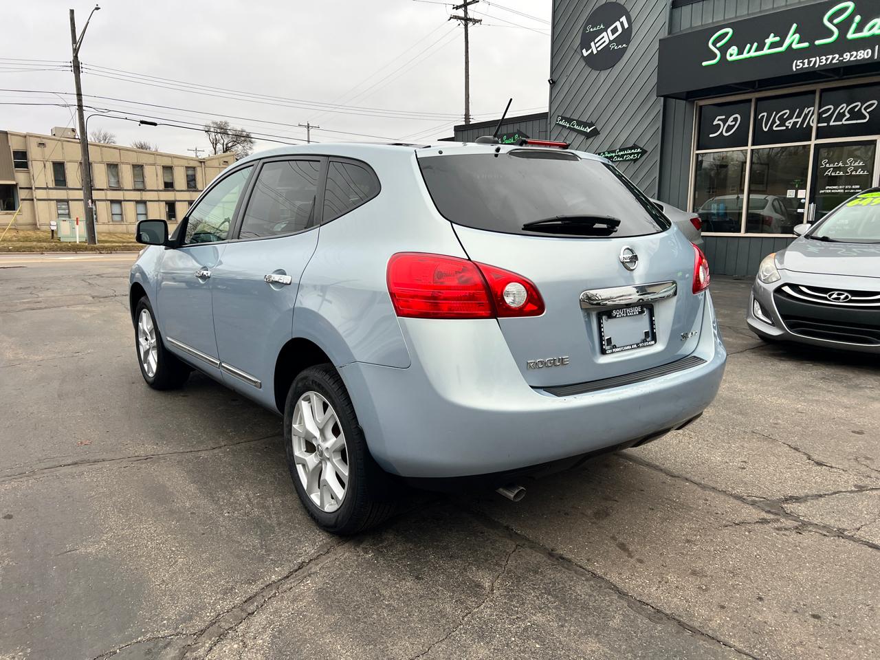 Nissan Rogue AWD 4dr SV 2011