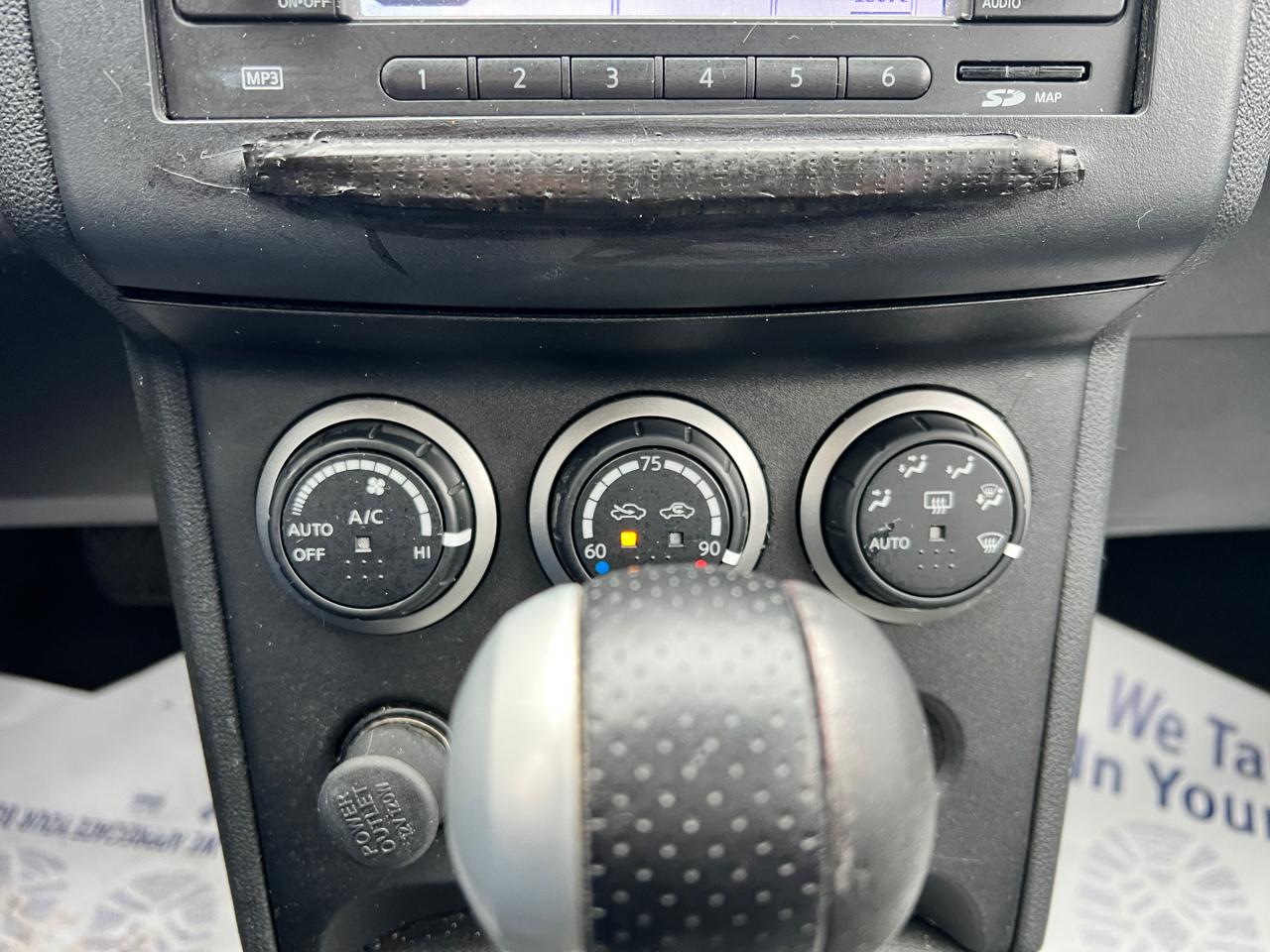 Nissan Rogue AWD 4dr SV 2011