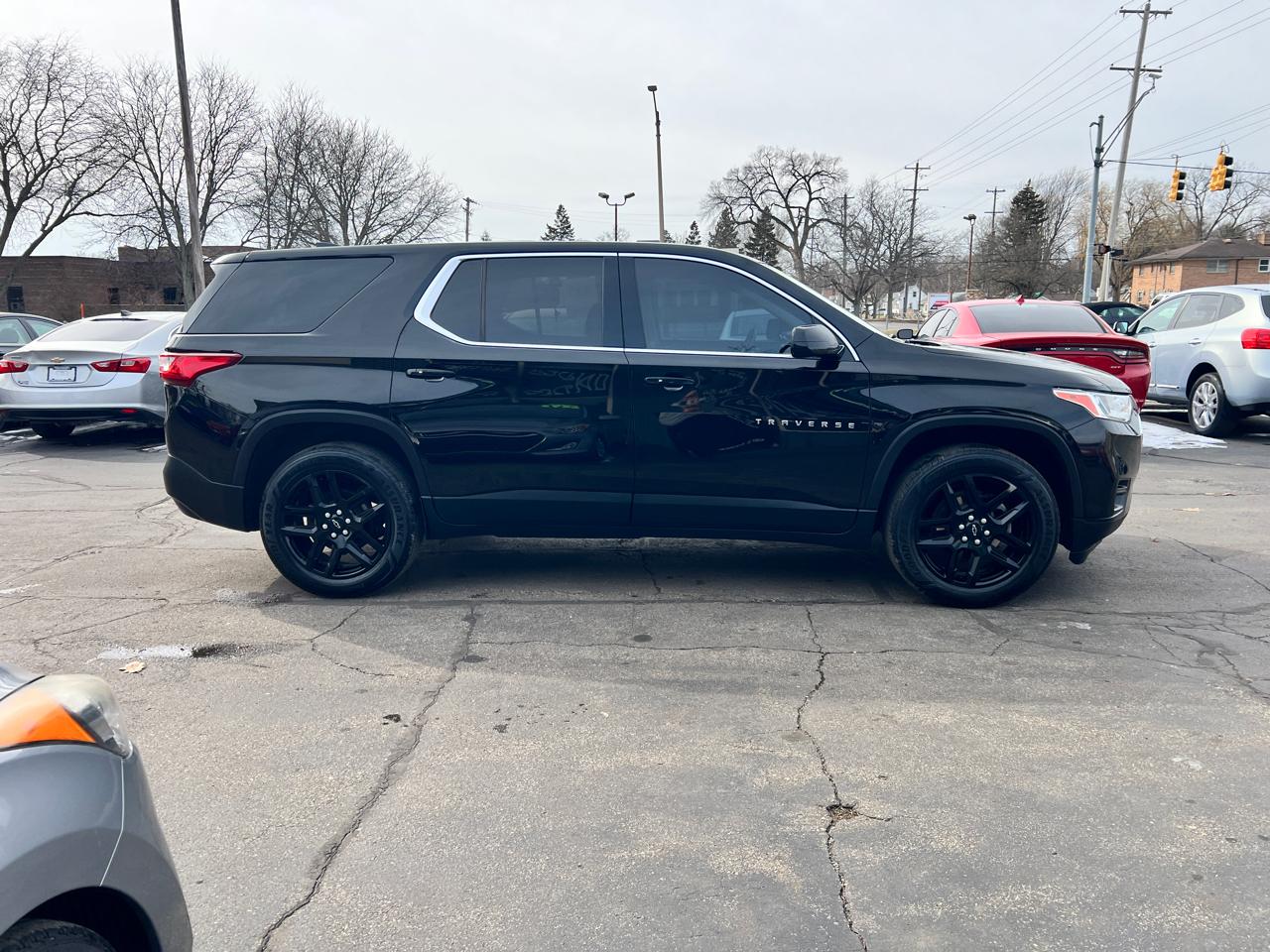 Chevrolet Traverse FWD 4dr LS w/1LS 2019