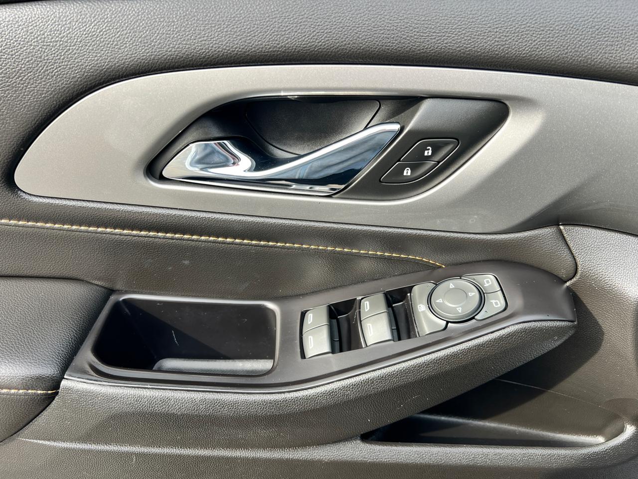 Chevrolet Traverse FWD 4dr LS w/1LS 2019