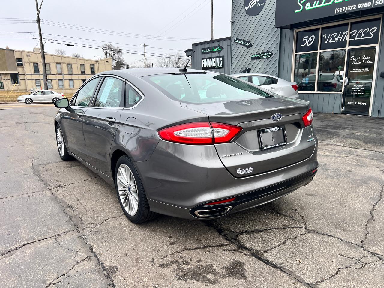 Ford Fusion 4dr Sdn SE FWD 2014