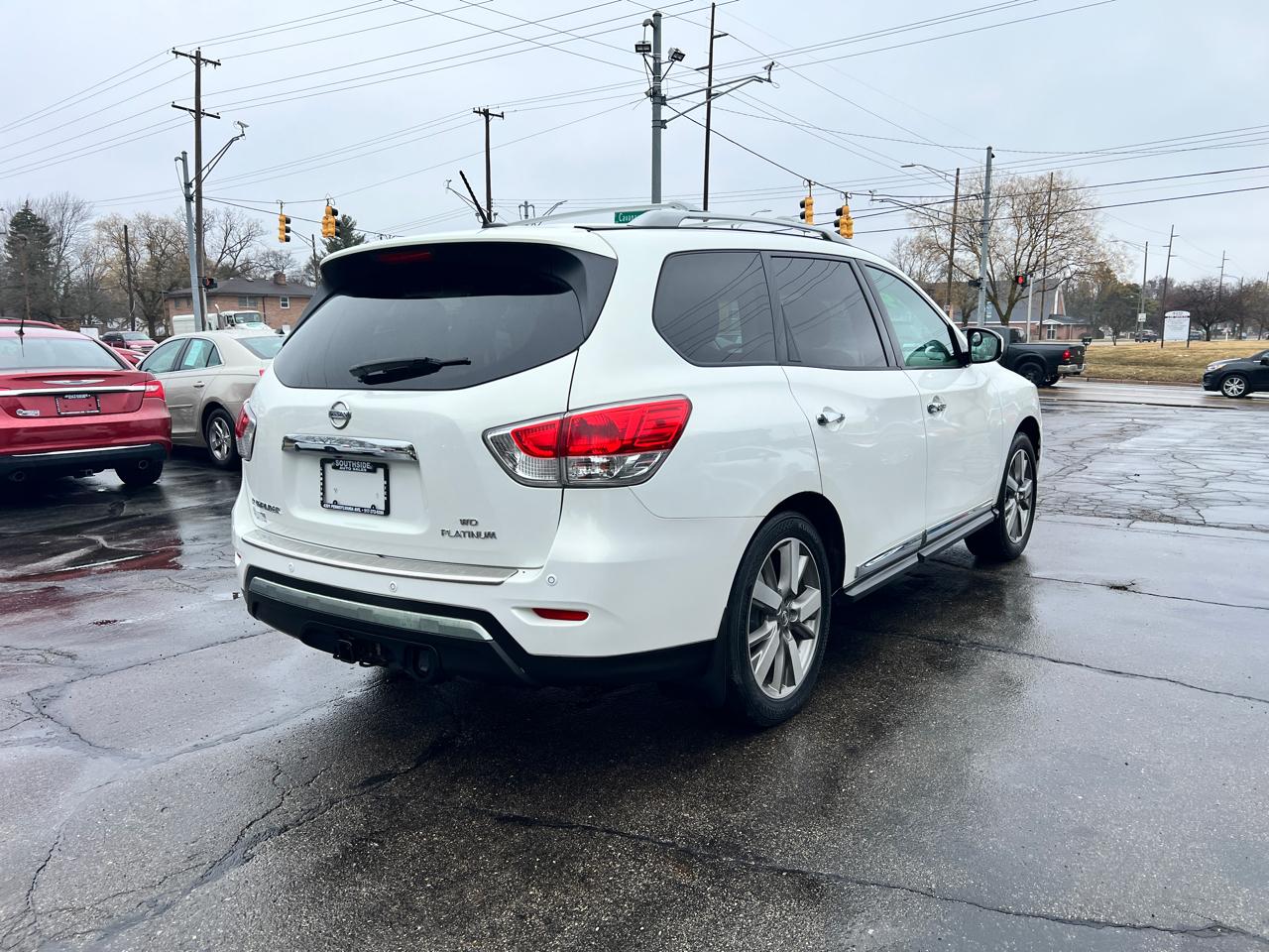 Nissan Pathfinder 4WD 4dr Platinum 2014