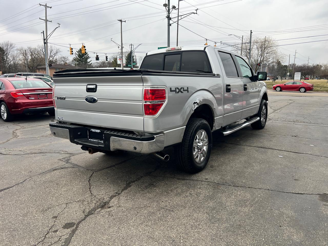 Ford F-150 4WD SuperCrew 145" XLT 2010