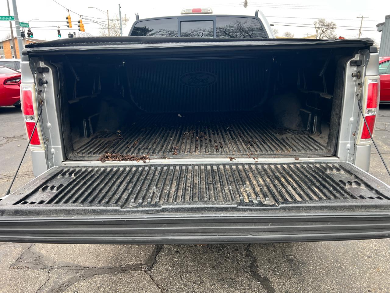 Ford F-150 4WD SuperCrew 145" XLT 2010