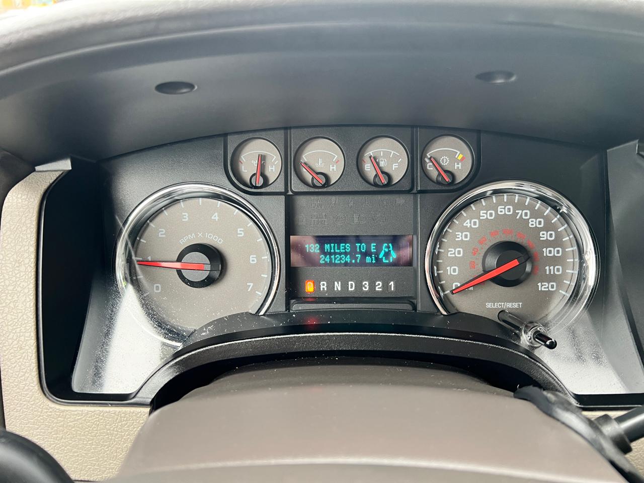 Ford F-150 4WD SuperCrew 145" XLT 2010