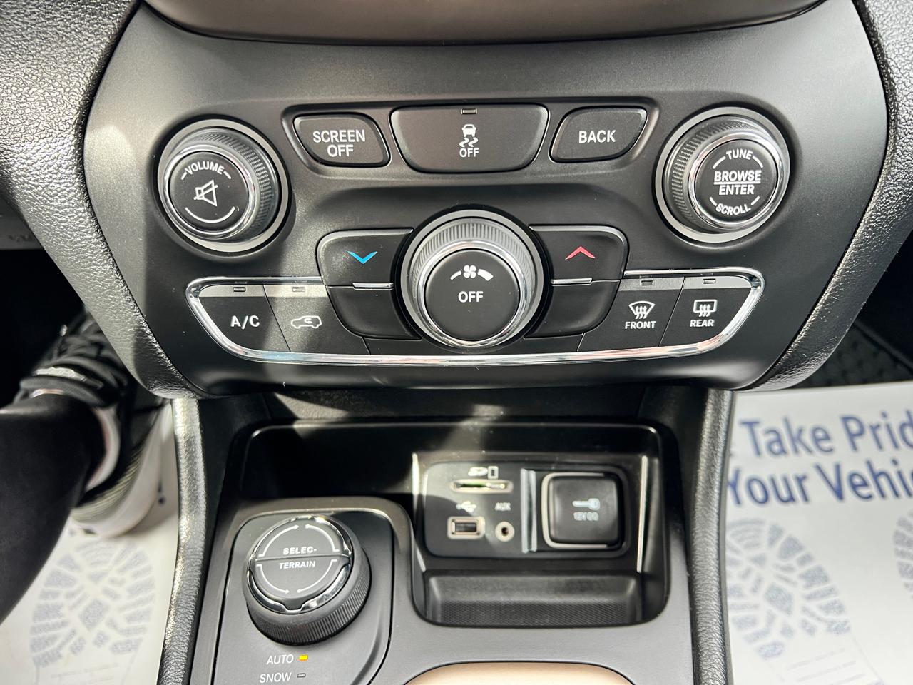 Jeep Cherokee 4WD 4dr Latitude 2014