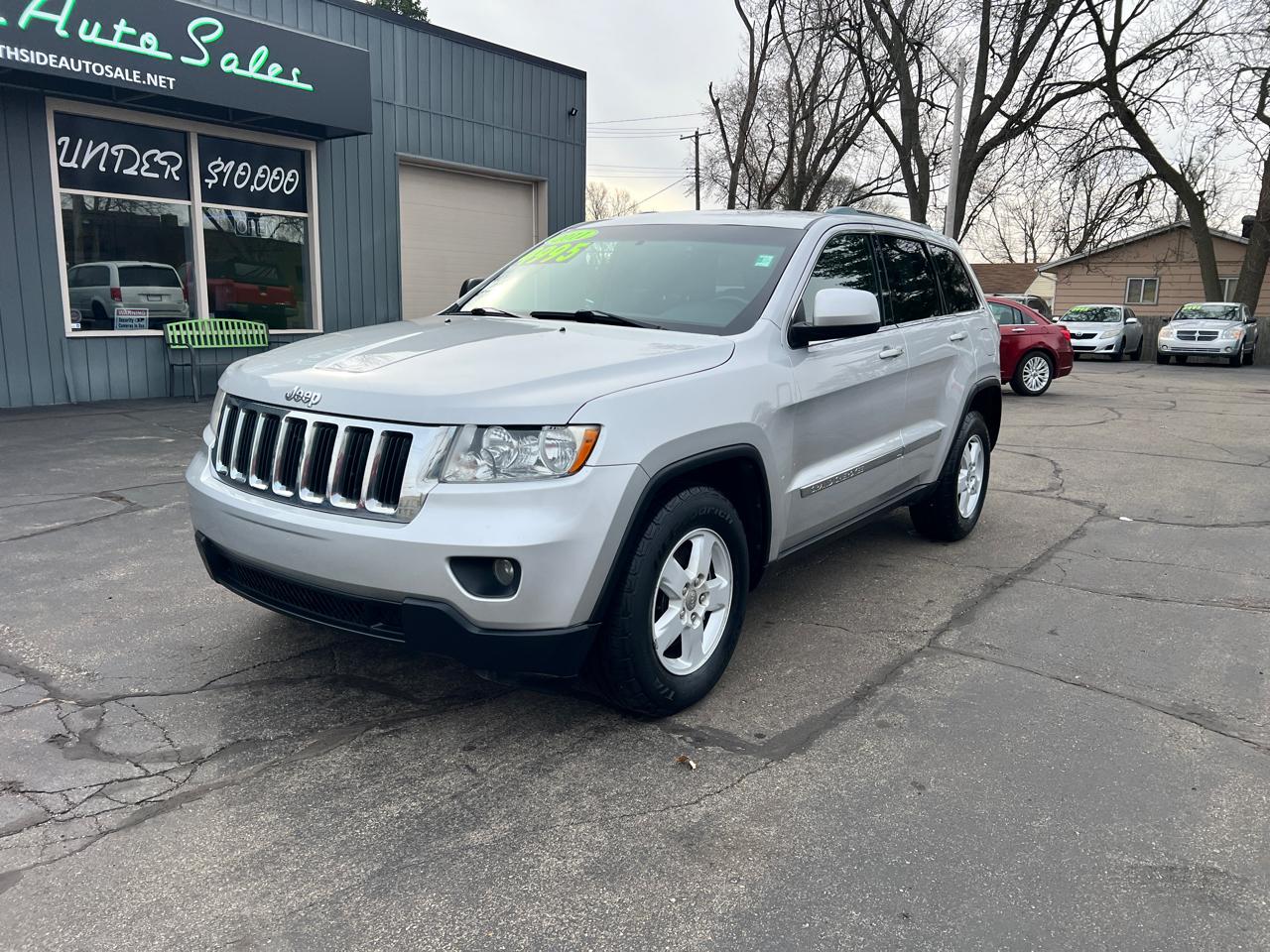 Jeep Grand Cherokee 4WD 4dr Laredo 2011