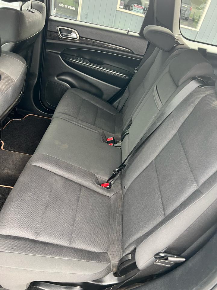 Jeep Grand Cherokee 4WD 4dr Laredo 2011