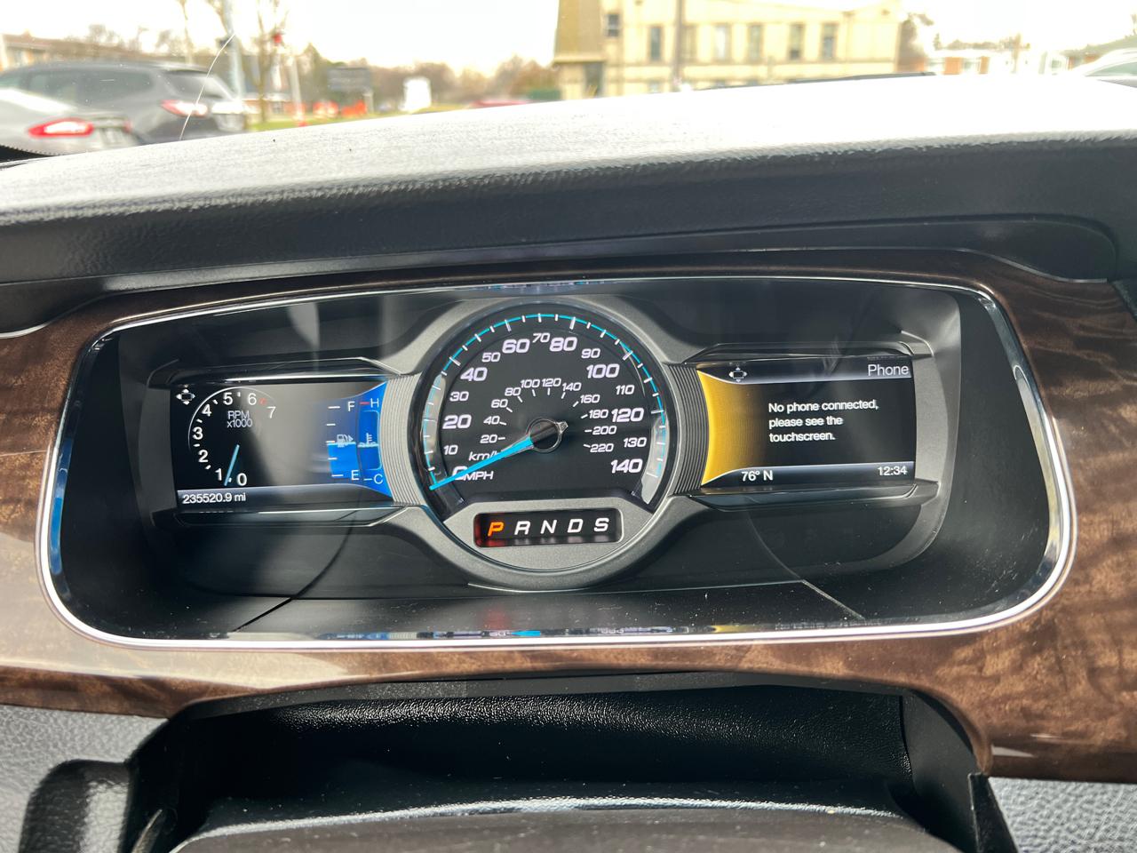 Ford Taurus 4dr Sdn Limited FWD 2015