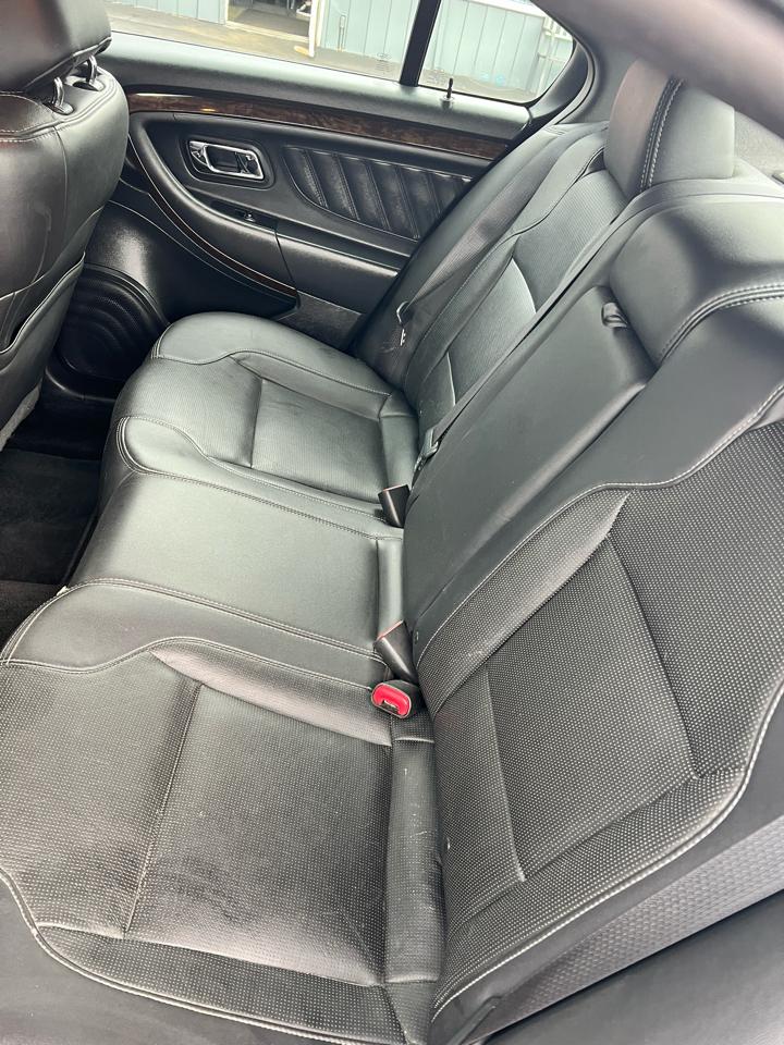 Ford Taurus 4dr Sdn Limited FWD 2015