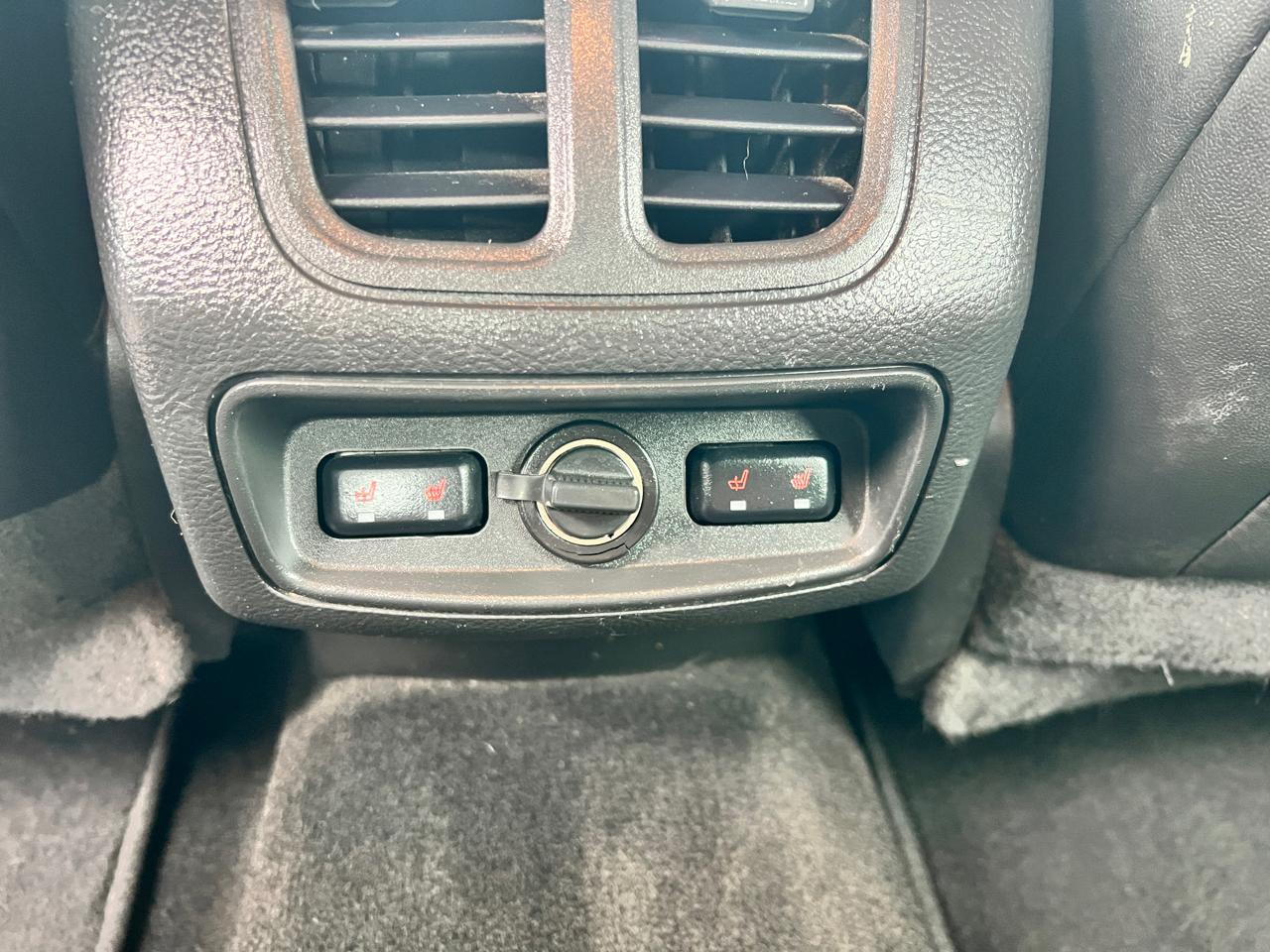 Ford Taurus 4dr Sdn Limited FWD 2015