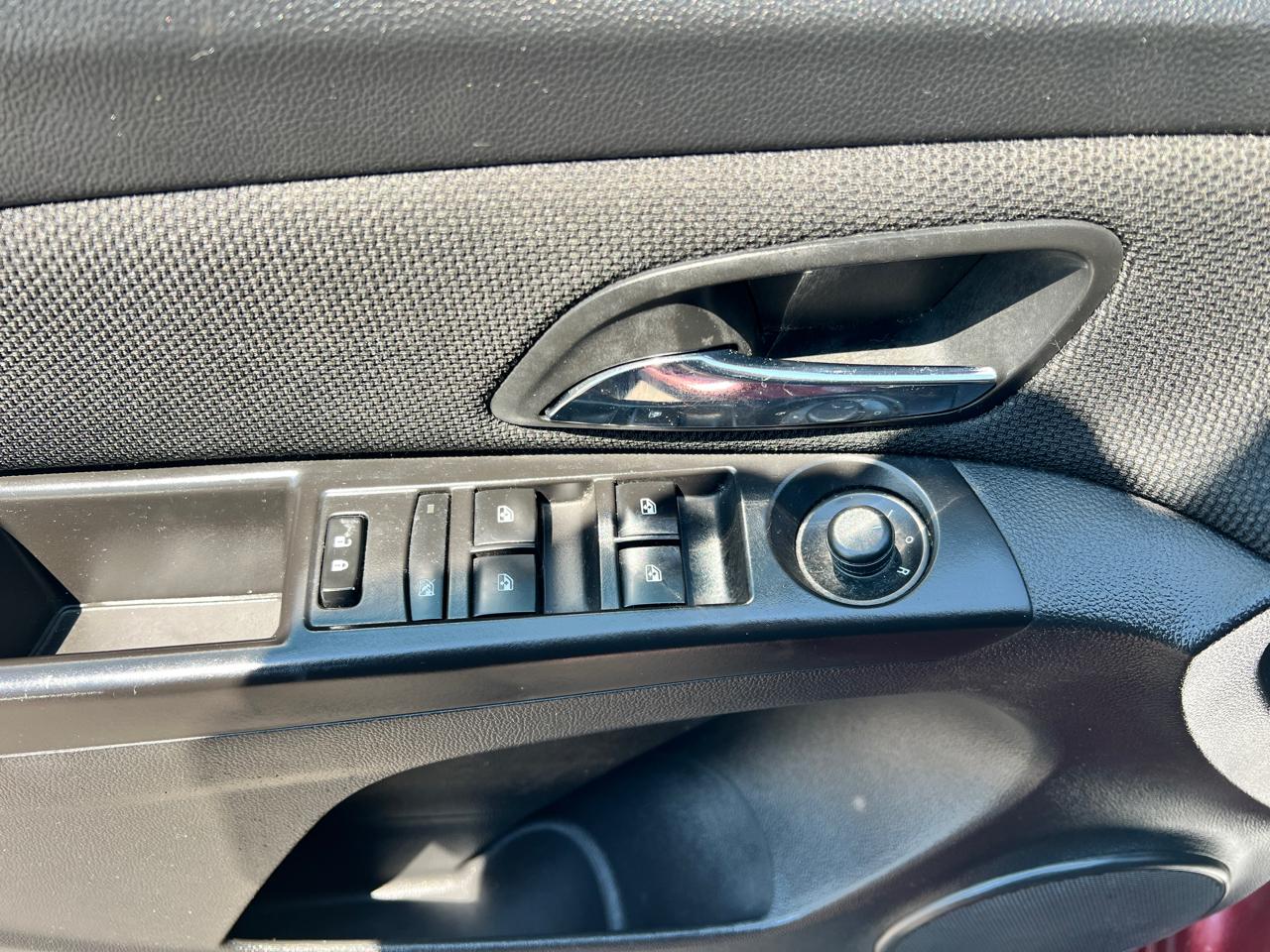 Chevrolet Cruze Limited 4dr Sdn Auto LT w/1LT 2016