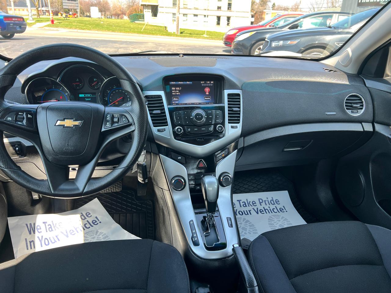 Chevrolet Cruze Limited 4dr Sdn Auto LT w/1LT 2016