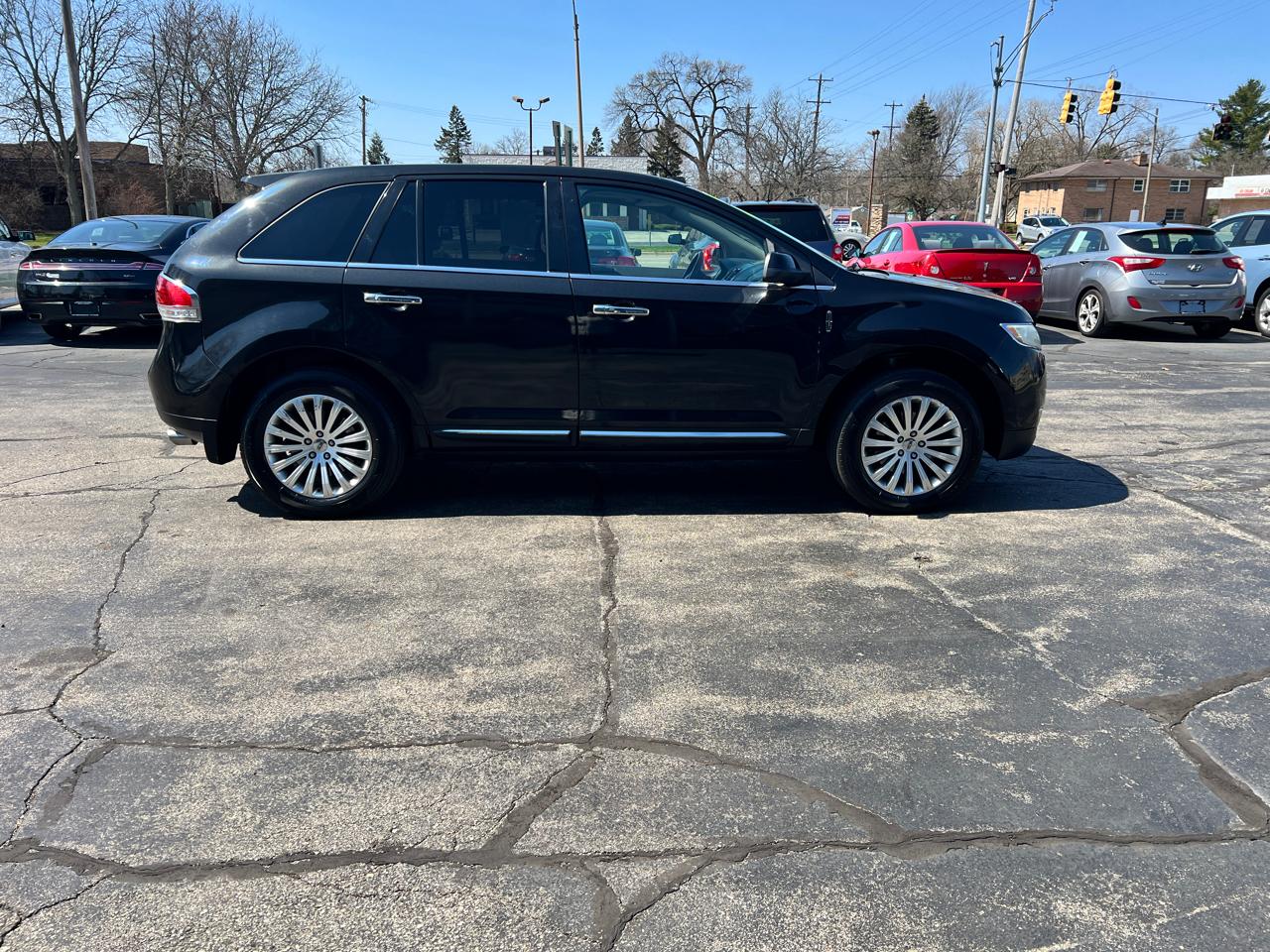 Lincoln MKX AWD 4dr 2011
