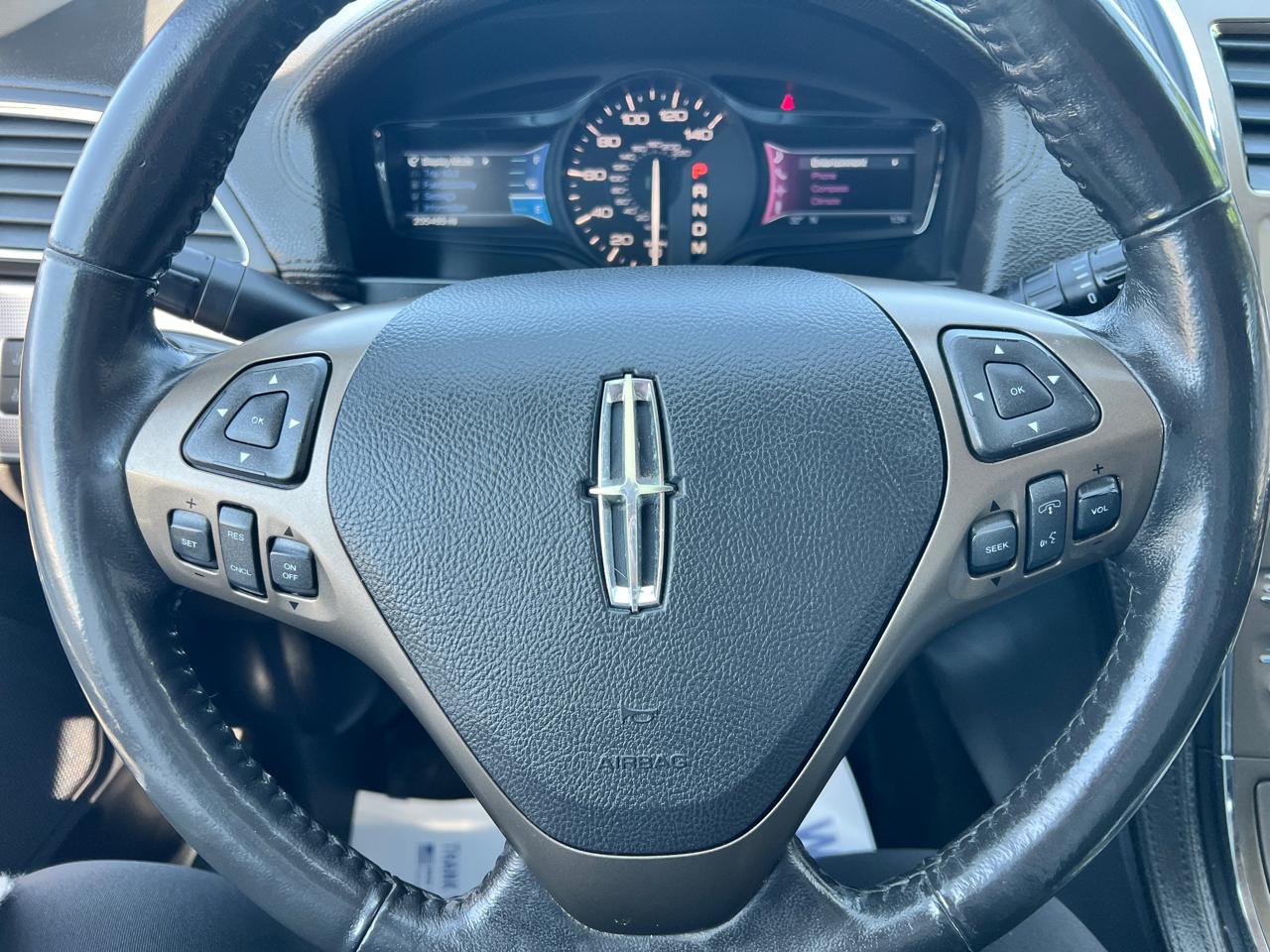 Lincoln MKX AWD 4dr 2011