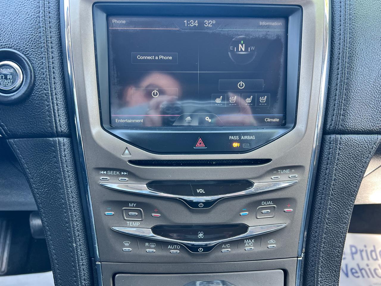 Lincoln MKX AWD 4dr 2011