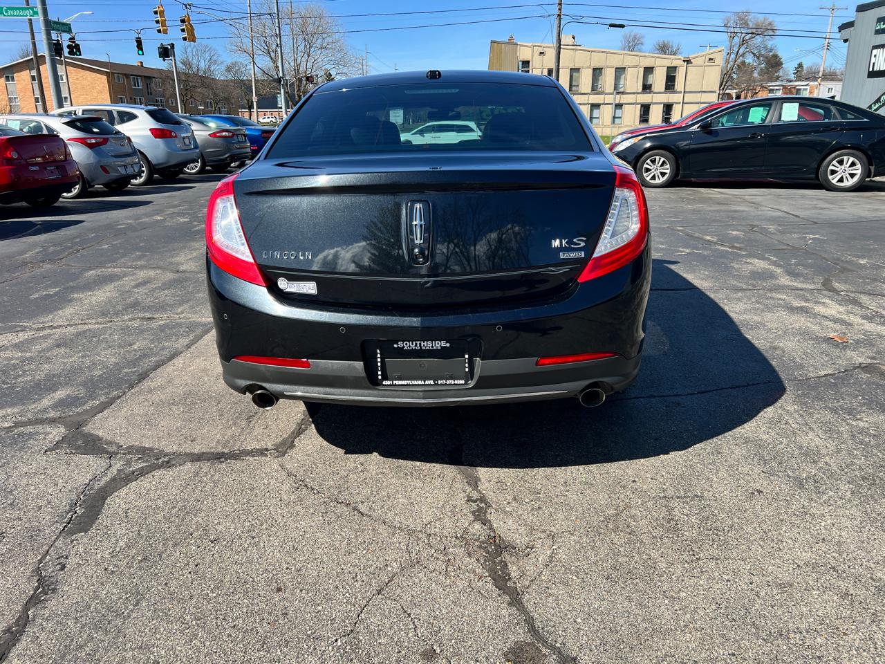 Lincoln MKS 4dr Sdn 3.7L AWD 2013