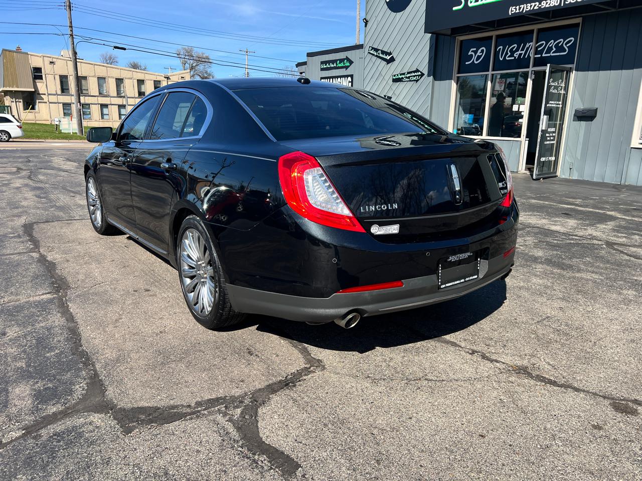 Lincoln MKS 4dr Sdn 3.7L AWD 2013