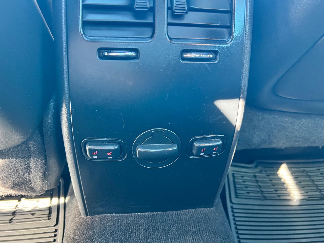 Lincoln MKS 4dr Sdn 3.7L AWD 2013