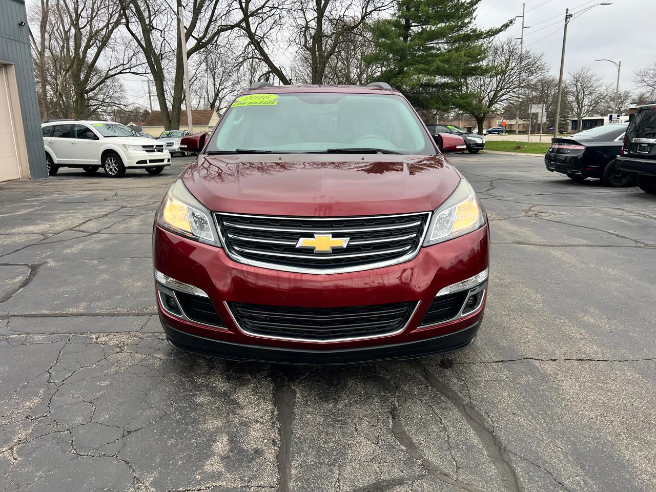 Chevrolet Traverse AWD 4dr LT w/2LT 2016