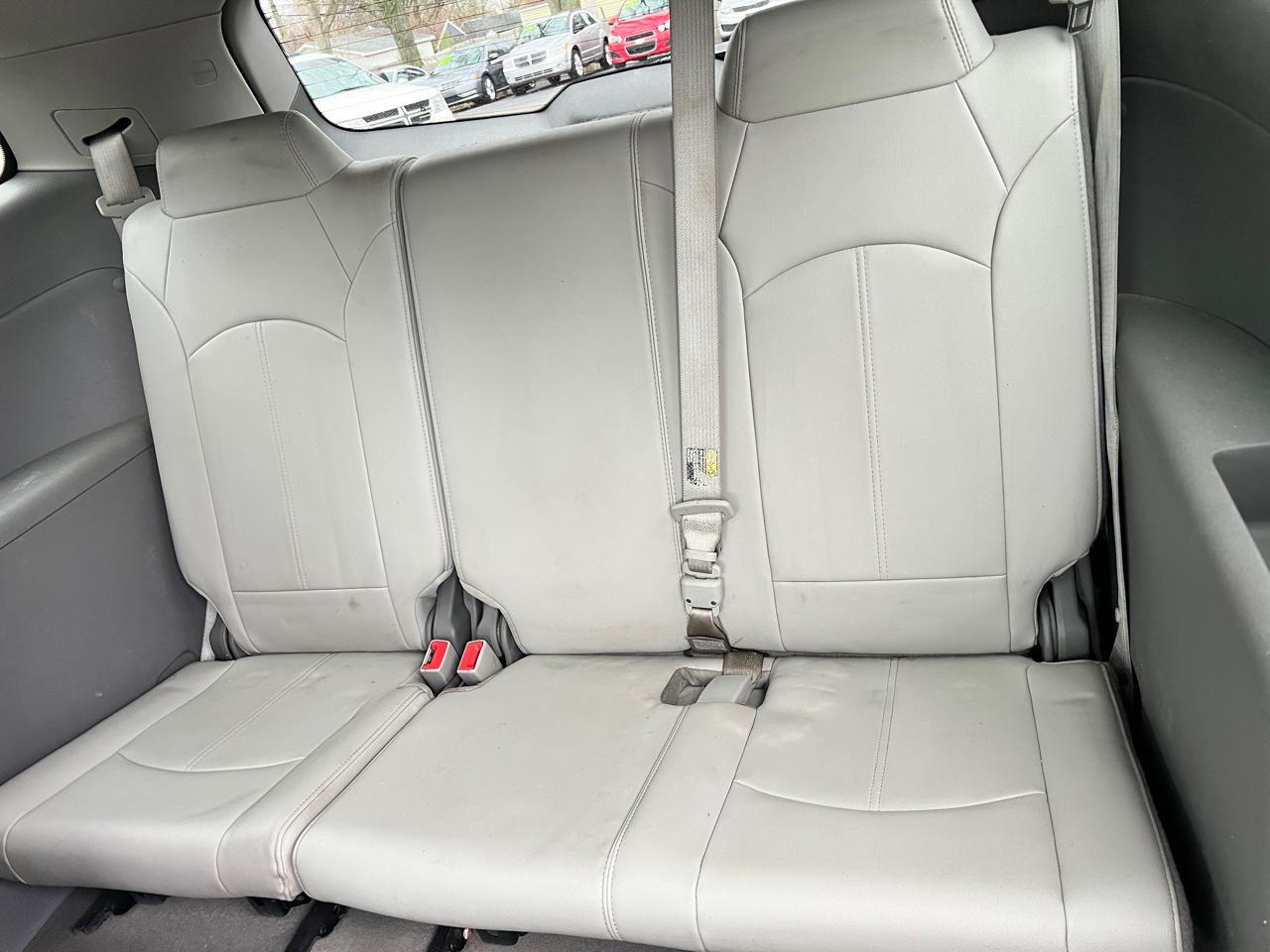 Chevrolet Traverse AWD 4dr LT w/2LT 2016