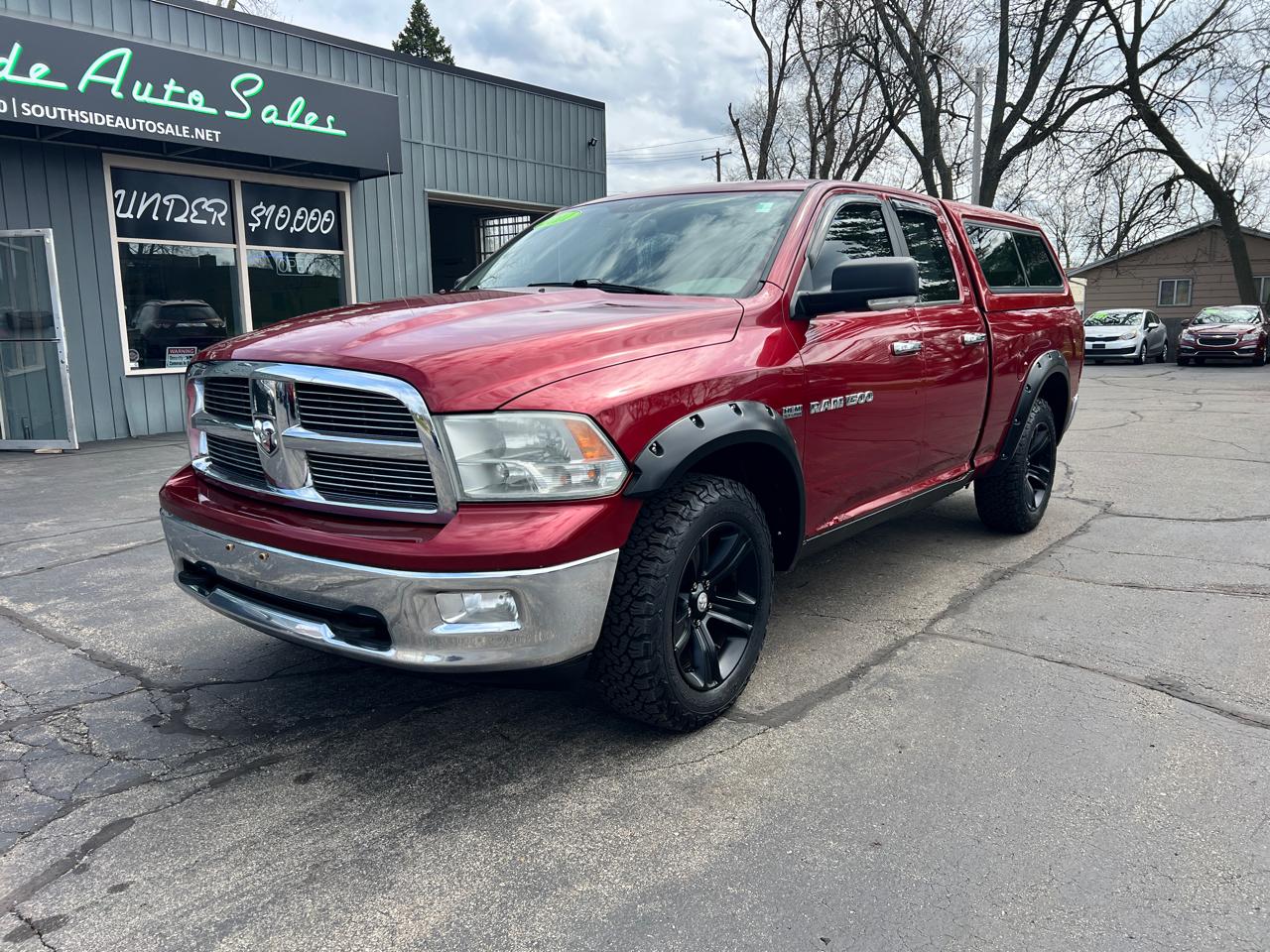 RAM 1500 4WD Quad Cab 140.5" Big Horn 2011