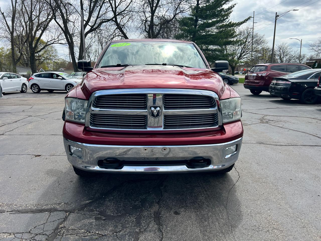 RAM 1500 4WD Quad Cab 140.5" Big Horn 2011