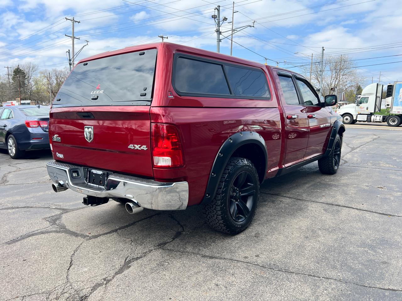 RAM 1500 4WD Quad Cab 140.5" Big Horn 2011