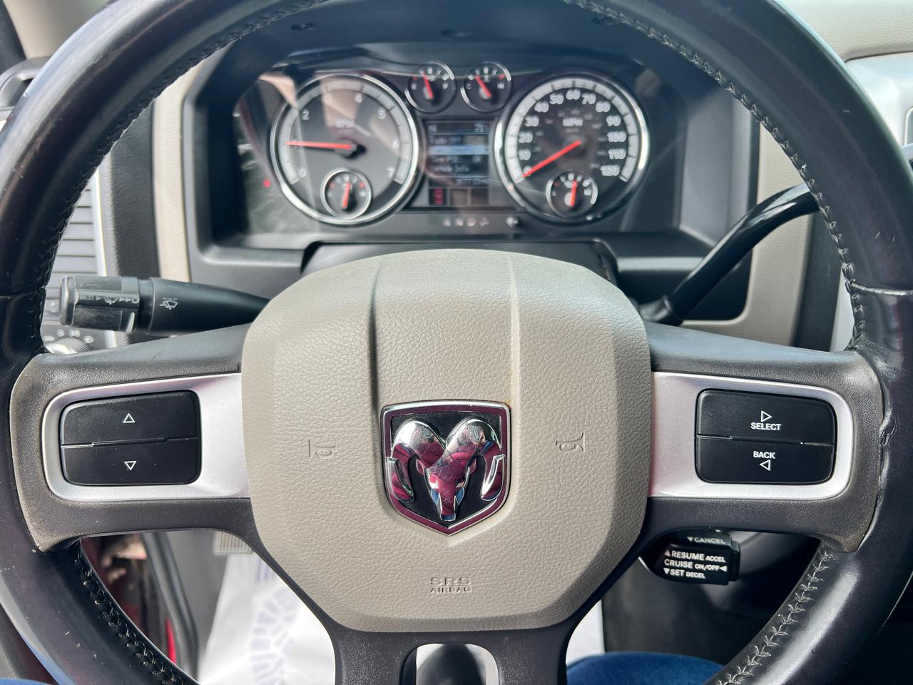 RAM 1500 4WD Quad Cab 140.5" Big Horn 2011