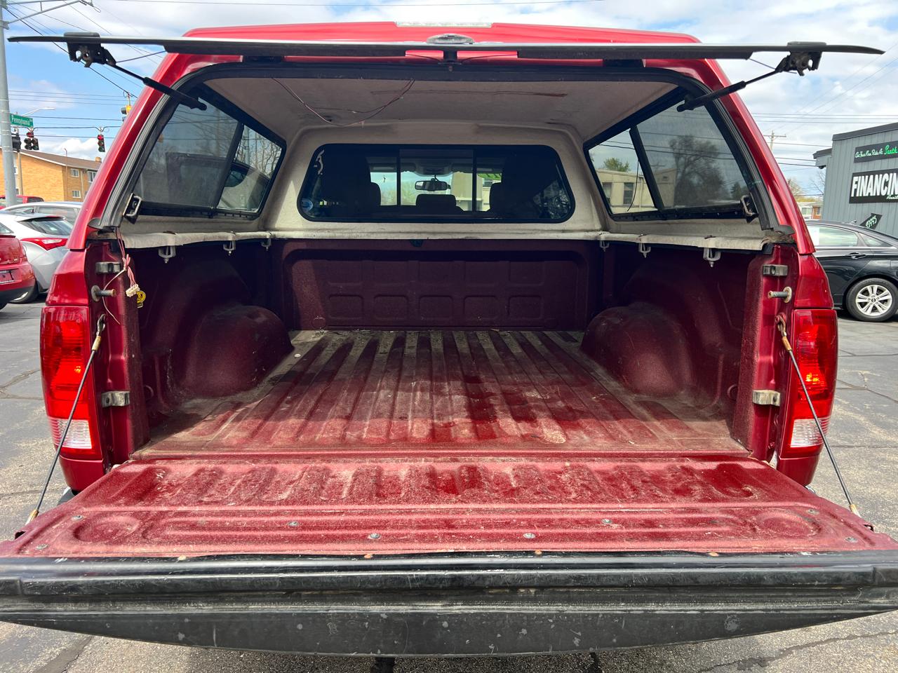 RAM 1500 4WD Quad Cab 140.5" Big Horn 2011