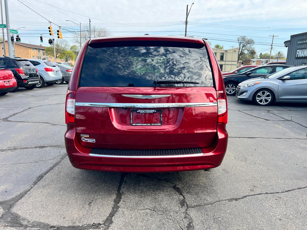 Chrysler Town & Country 4dr Wgn Touring 2013