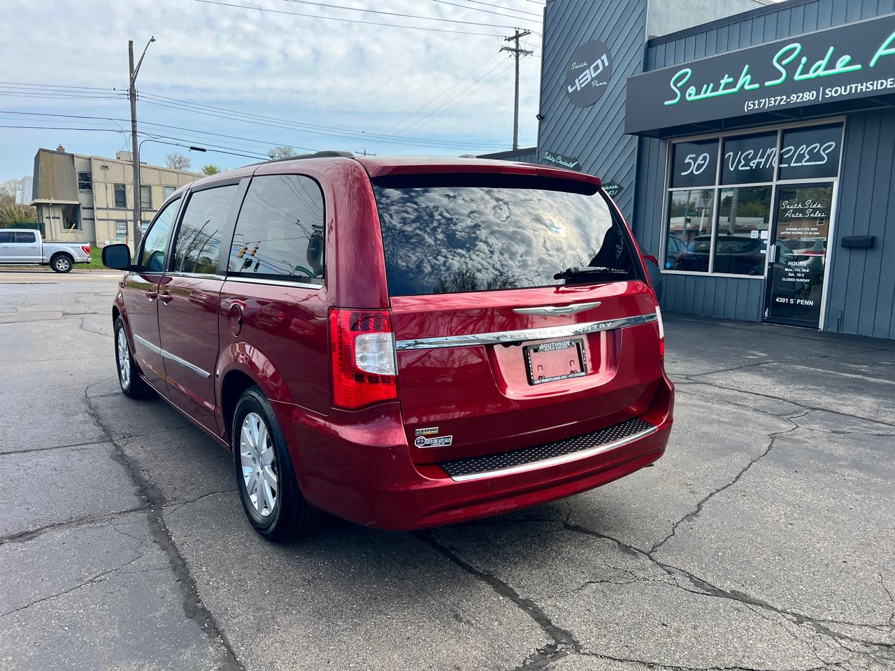 Chrysler Town & Country 4dr Wgn Touring 2013