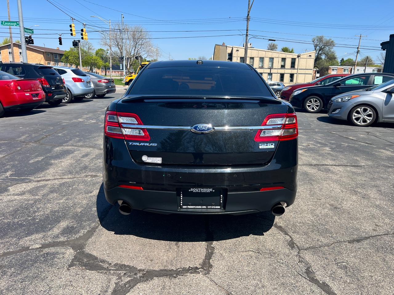 Ford Taurus 4dr Sdn SHO AWD 2014
