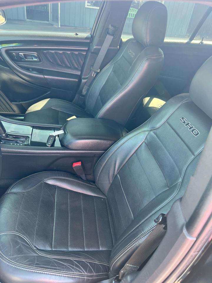 Ford Taurus 4dr Sdn SHO AWD 2014