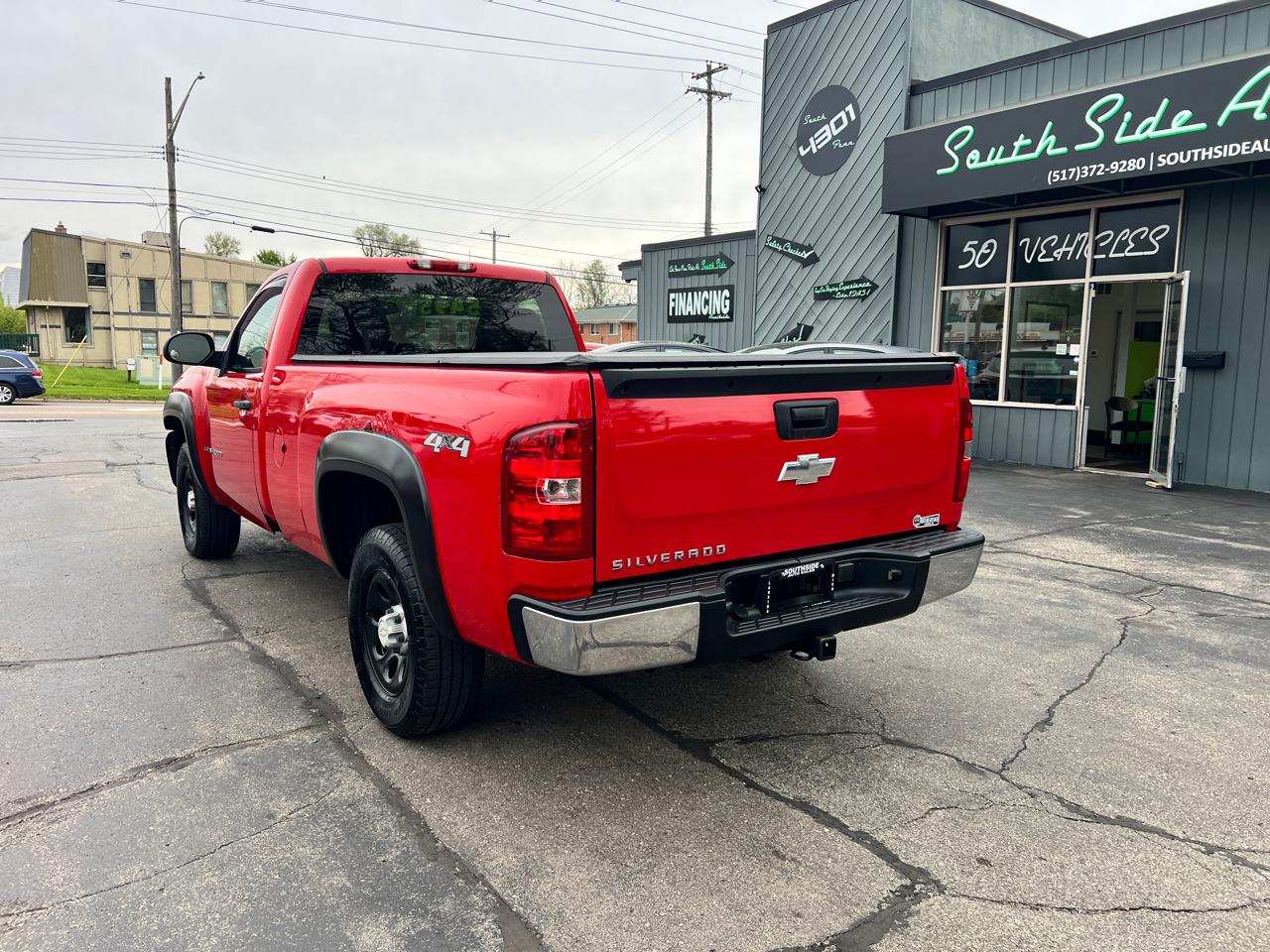 Chevrolet Silverado 1500 4WD Reg Cab 133.0" Work Truck 2007