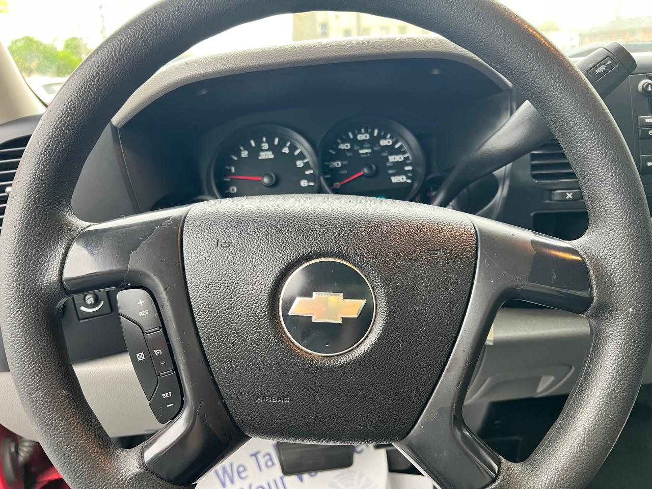 Chevrolet Silverado 1500 4WD Reg Cab 133.0" Work Truck 2007