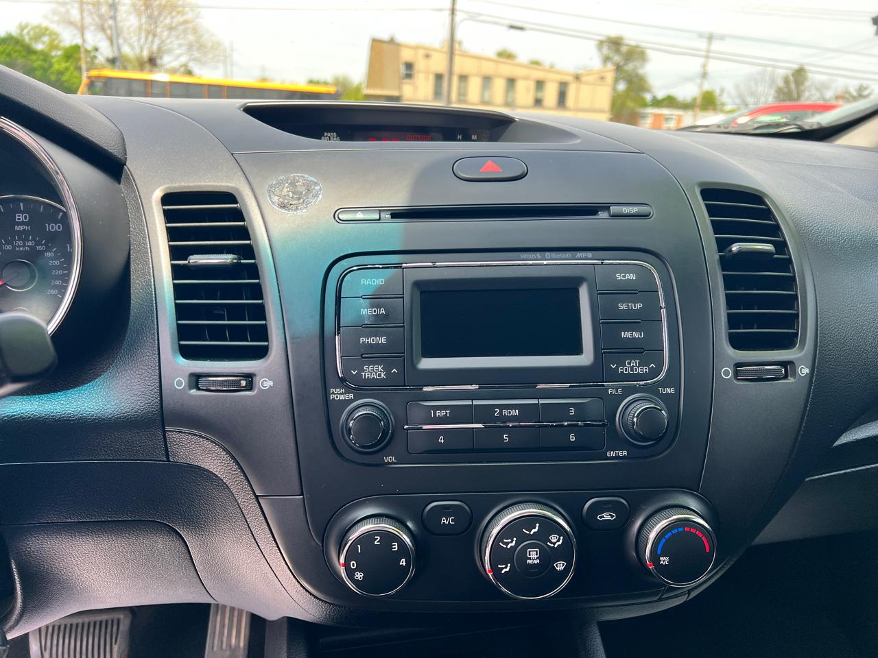 Kia Forte 4dr Sdn Auto LX 2016
