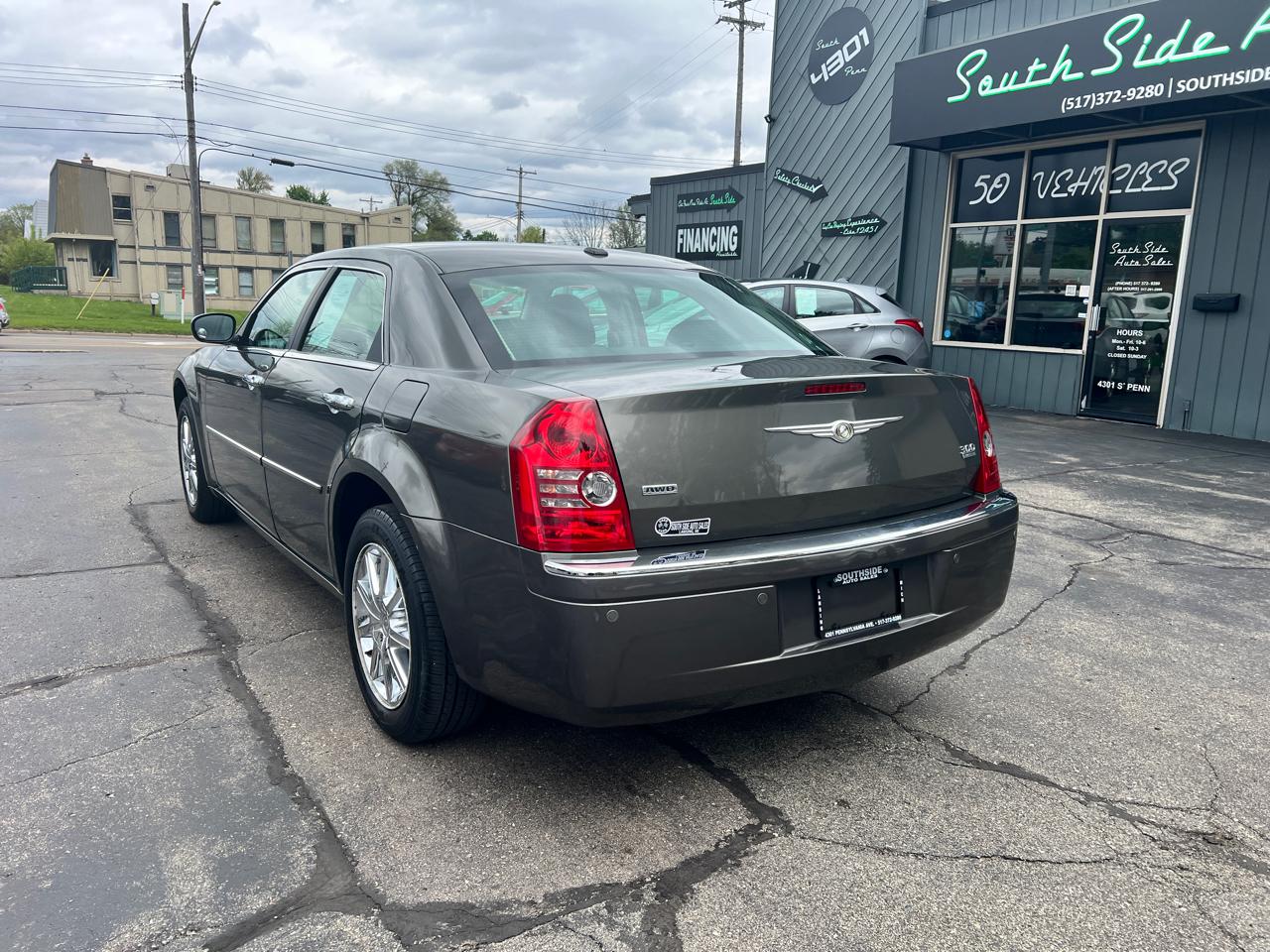 Chrysler 300 4dr Sdn Limited AWD 2010