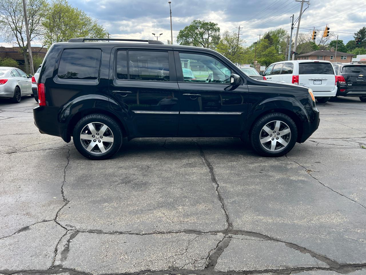 Honda Pilot 4WD 4dr Touring w/RES & Navi 2012
