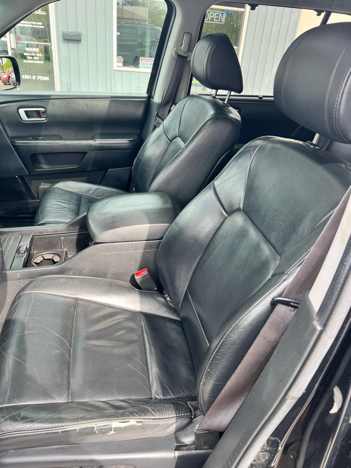 Honda Pilot 4WD 4dr Touring w/RES & Navi 2012