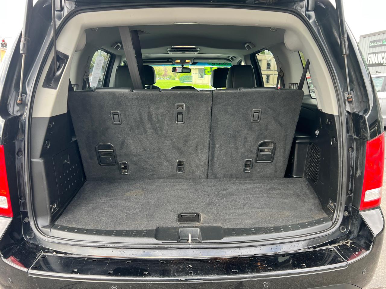 Honda Pilot 4WD 4dr Touring w/RES & Navi 2012