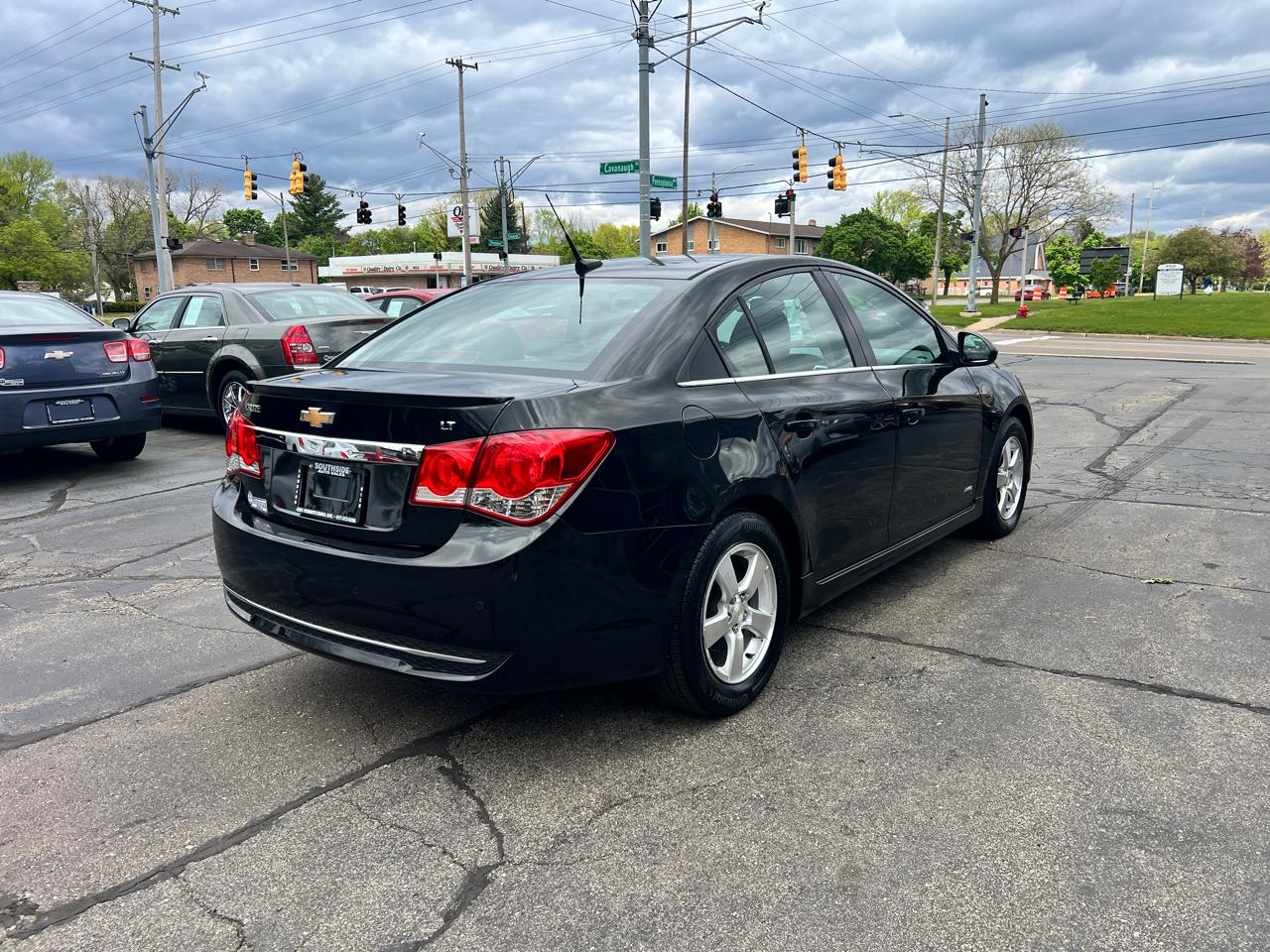 Chevrolet Cruze 4dr Sdn LT w/1LT 2011